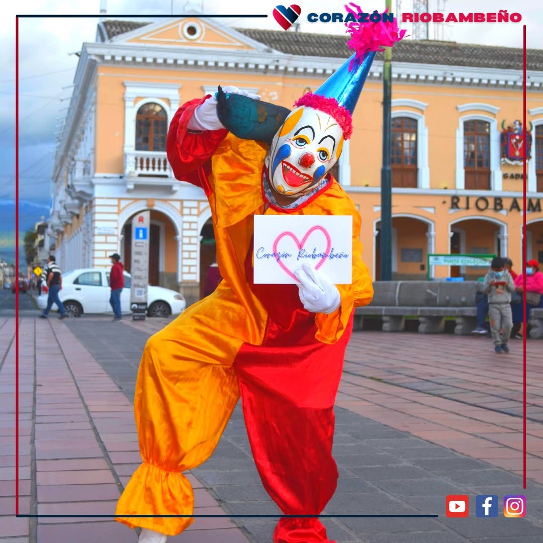 Payaso riobambeño en la Plaza de Riobamba